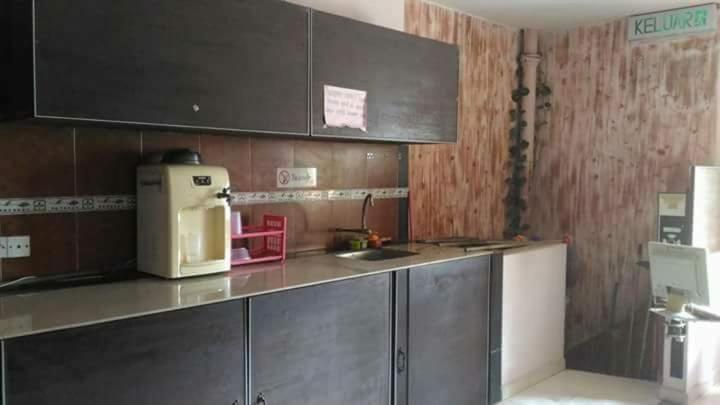 New Budget Inn Hotel Chukai Exterior foto