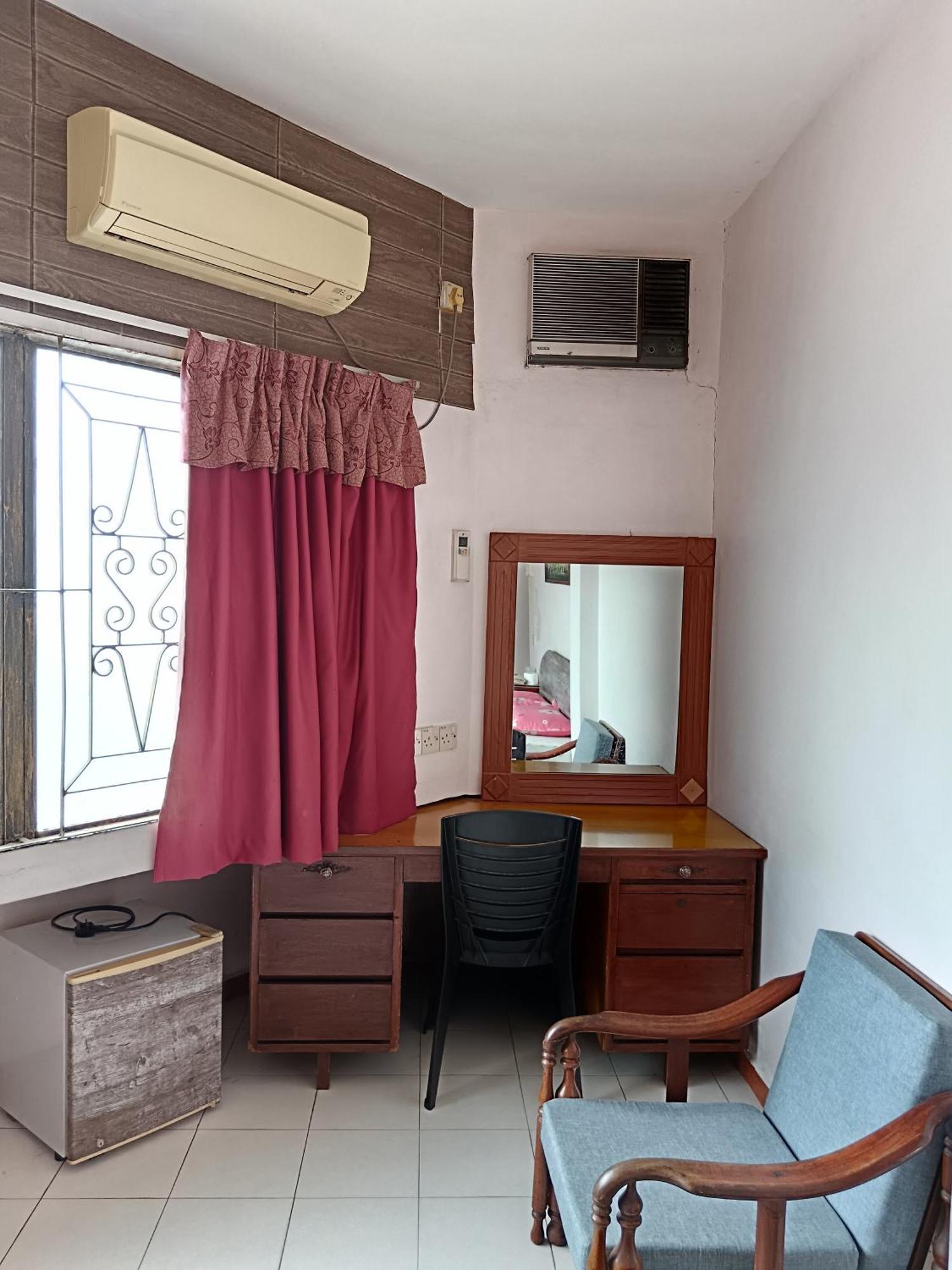 New Budget Inn Hotel Chukai Exterior foto