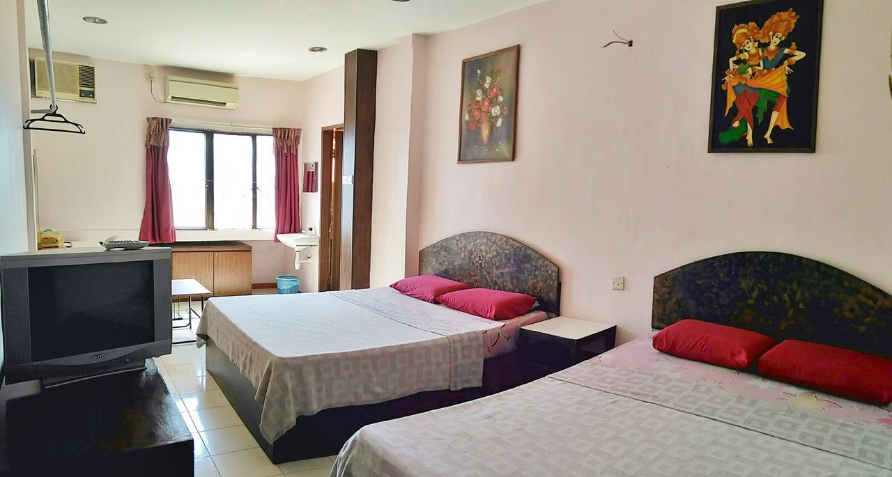 New Budget Inn Hotel Chukai Exterior foto